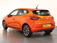 Używany Renault Clio V Iconic 2022 Pomarańczowy Hatchback