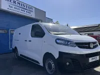 Used Vauxhall Vivaro 100 HP (73 kW) 2021 White MPV