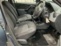 Usado Dacia Duster Lauréate 2013 Cinzento SUV