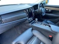Used Volvo V90 CC Pro 190 HP (139 kW) 2017 Silver Estate