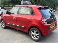 Używany Renault Twingo Dynamique 90 KM (66 kW) 2015 Czerwony Hatchback