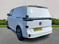 Usado VW ID. Buzz 210 kW (286 CV) 2025 Blanco Monovolumen
