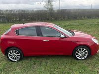 Used Alfa Romeo Giulietta Business 105 HP (77 kW) 2015 Red Hatchback