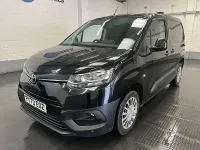 Used Toyota Proace 120 HP (88 kW) 2024 Black MPV