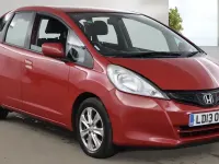 Begagnad Honda Jazz ES 99 HK (72 kW) 2013 Röd Halvkombi