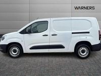 Second-hand Vauxhall Combo 99 CP (72 kW) 2021 Alb Monovolum