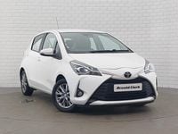 Used Toyota Yaris 111 HP (81 kW) 2017 White Hatchback