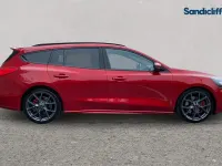 Used Ford Focus ST 280 HP (205 kW) 2021 Red Estate