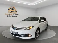 Używany Toyota Auris Hybrid 2017 Biały Hatchback