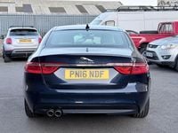Used Jaguar XF Portfolio 180 HP (132 kW) 2016 Blue Sedan
