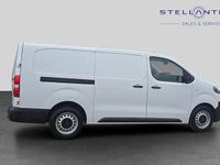 Used Peugeot Expert 143 HP (105 kW) 2025 White Van