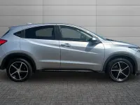 Used Honda HR-V SE 128 HP (94 kW) 2020 Lunar silver SUV