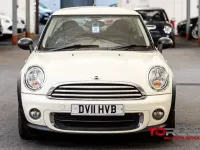 Begagnad Mini ONE Hatch 98 HK (72 kW) 2011 Vit Halvkombi