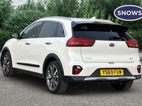 Used Kia Niro 141 HP (103 kW) 2019 White pearl SUV