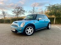 Begagnad Mini Cooper S Hatch 2002 Blå Halvkombi