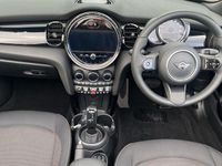 Used Mini Cooper Classic 134 HP (98 kW) 2023 Silver Hatchback