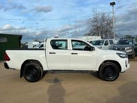 Used Toyota HiLux Active 150 HP (110 kW) 2022 White Pickup