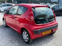 Used Peugeot 107 68 HP (50 kW) 2011 Red Hatchback