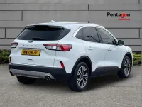 Używany Ford Kuga Titanium 147 KM (108 kW) 2021 Biały SUV