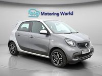 Used Smart ForFour Premium 71 HP (52 kW) 2019 Silver Hatchback
