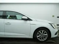 Used Renault Mégane GrandTour Dynamique 2017 White Estate
