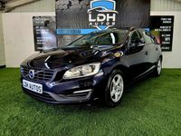 Usado Volvo V60 Business Edition 2018 Azul Carrinha