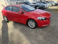 Used Volvo V40 SE 120 HP (88 kW) 2015 Red Hatchback