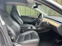 Usado Tesla Model Y 282 kW (384 HP) 2022 Cinzento SUV