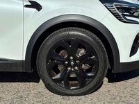 Used Renault Captur Rive Gauche 143 HP (105 kW) 2022 Glacier white  SUV