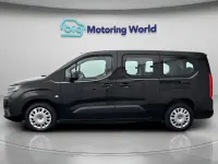 Used Vauxhall Combo Design Edition 100 kW (136 HP) 2025 Black MPV