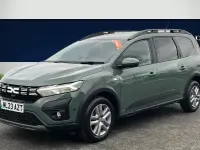 Używany Dacia Jogger Expression 110 KM (80 kW) 2023 Zielony Minivan