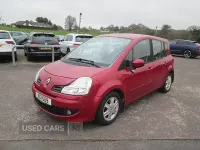 Used Renault Grand Modus Dynamique 2010 Red MPV