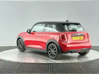 Used Mini Cooper Hatch 134 HP (98 kW) 2017 Red Hatchback