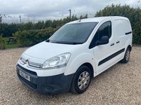 Used Citroën Berlingo 90 HP (66 kW) 2015 White MPV
