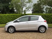 Used Toyota Yaris Multidrive S 101 HP (74 kW) 2012 Silver Hatchback