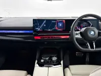 Begagnad BMW 530e M Sport 295 HK (216 kW) 2025 Svart Kombi