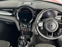Used Mini Cooper Hatch 134 HP (98 kW) 2022 Red Hatchback