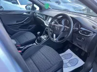 Used Vauxhall Astra SRi 125 HP (91 kW) 2016 Silver Estate