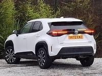 Used Toyota Yaris Hybrid Design 116 HP (85 kW) 2022 White Hatchback