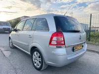 Used Vauxhall Zafira Design Edition 120 HP (88 kW) 2012 Silver MPV