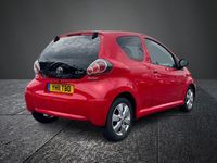 Used Toyota Aygo 68 HP (50 kW) 2011 Red Hatchback