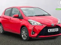 Usata Toyota Yaris Hybrid 101 CV (74 kW) 2019 Rosso Utilitaria