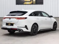 Used Kia ProCeed GT-Line 138 HP (101 kW) 2019 White Estate