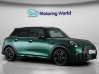 Used Mini Cooper Hatch 136 HP (100 kW) 2024 Green Hatchback