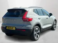 New Volvo XC40 Plus 161 HP (118 kW) 2027 SUV