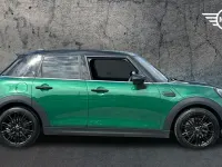 Used Mini Cooper Exclusive 134 HP (98 kW) 2024 Green Hatchback