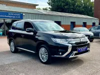 Used Mitsubishi Outlander P-HEV 220 HP (161 kW) 2020 Black SUV