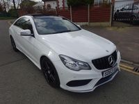 Begagnad Mercedes E220 AMG 170 HK (125 kW) 2013 Vit Sportkupé