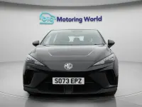 Begagnad MG MG4 EV SE 319 kW (435 HK) 2024 Halvkombi