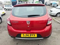 Used Dacia Sandero Lauréate 90 HP (66 kW) 2014 Red Hatchback
